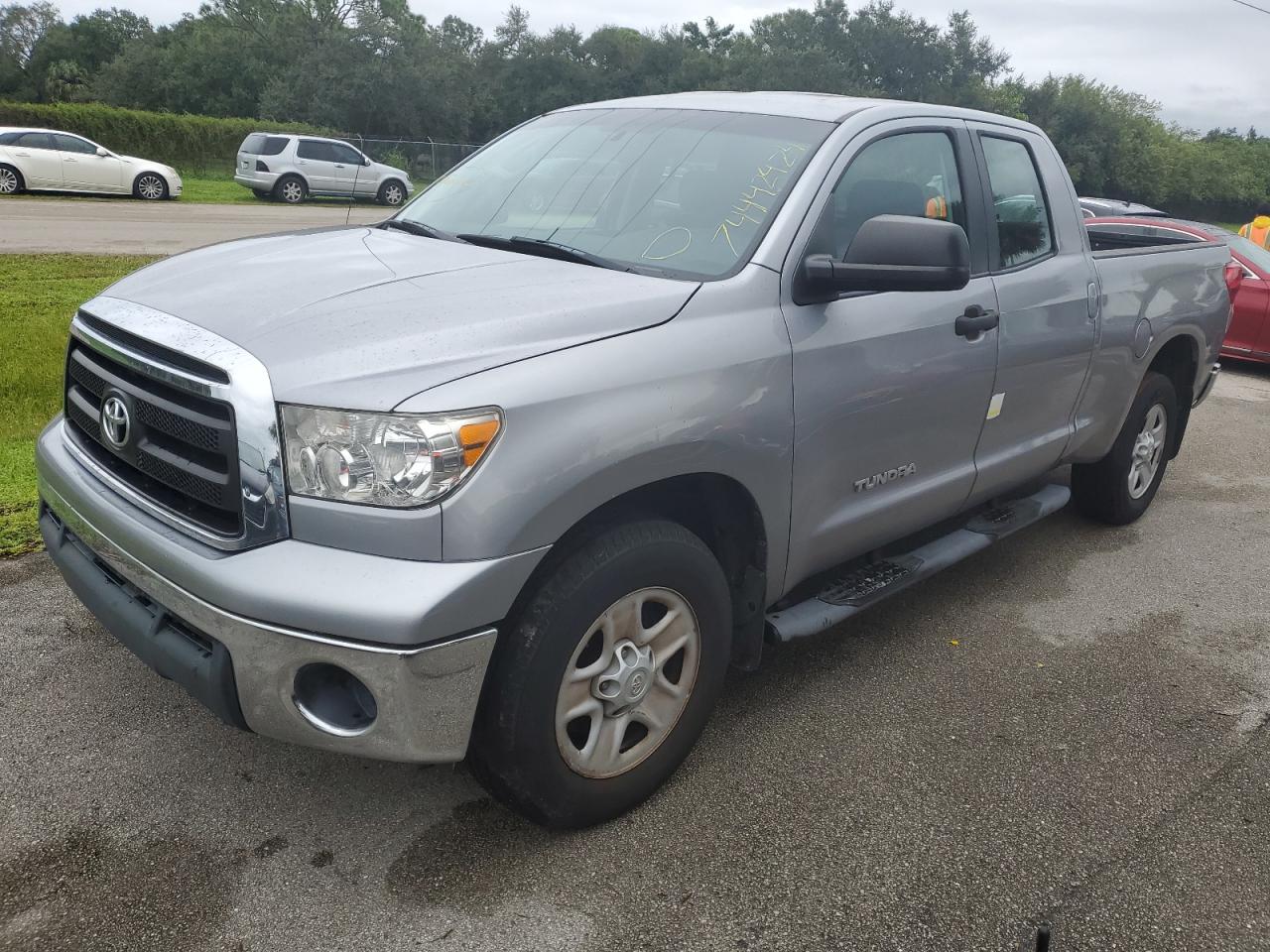 TOYOTA TUNDRA DOU 2012