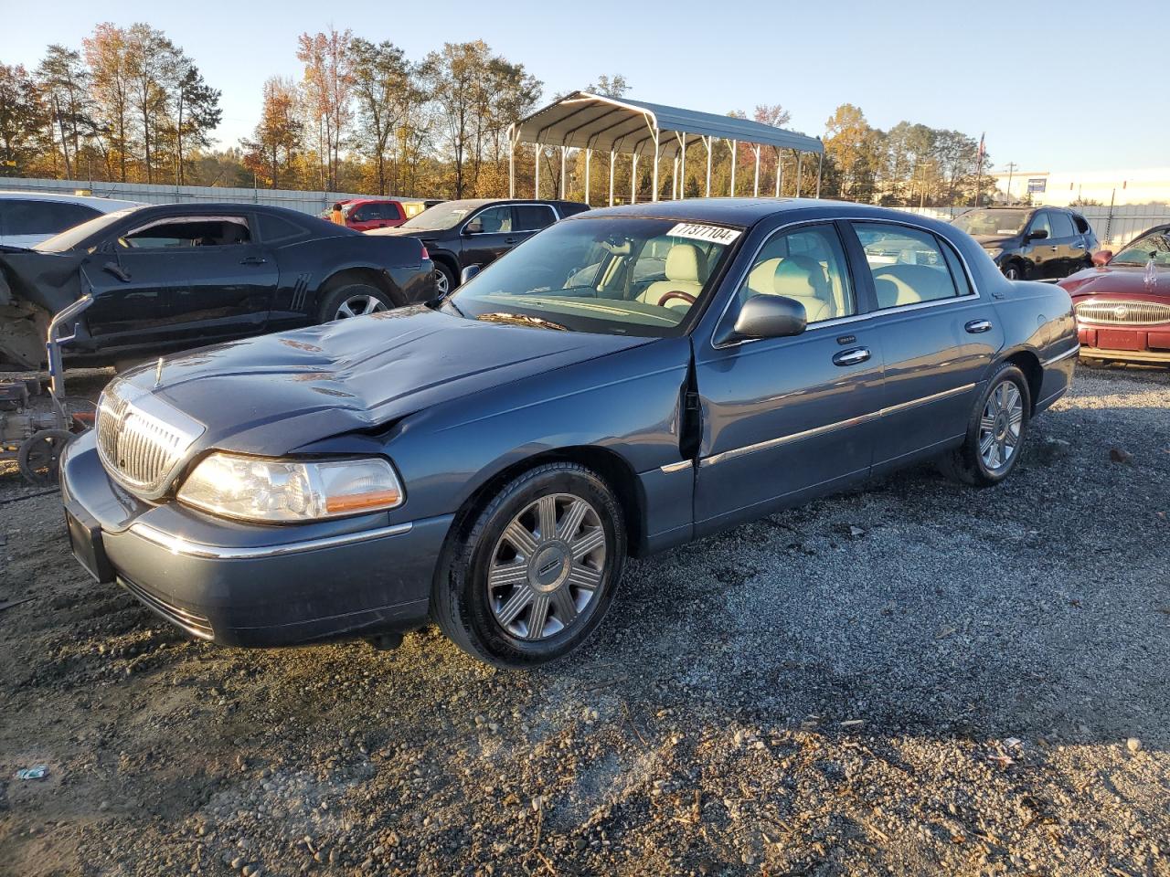 LINCOLN TOWN CAR S 2005
