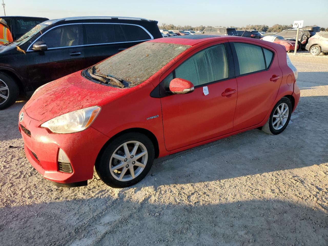 TOYOTA PRIUS C 2013