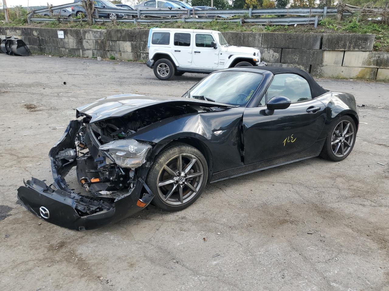MAZDA MX-5 MIATA 2016