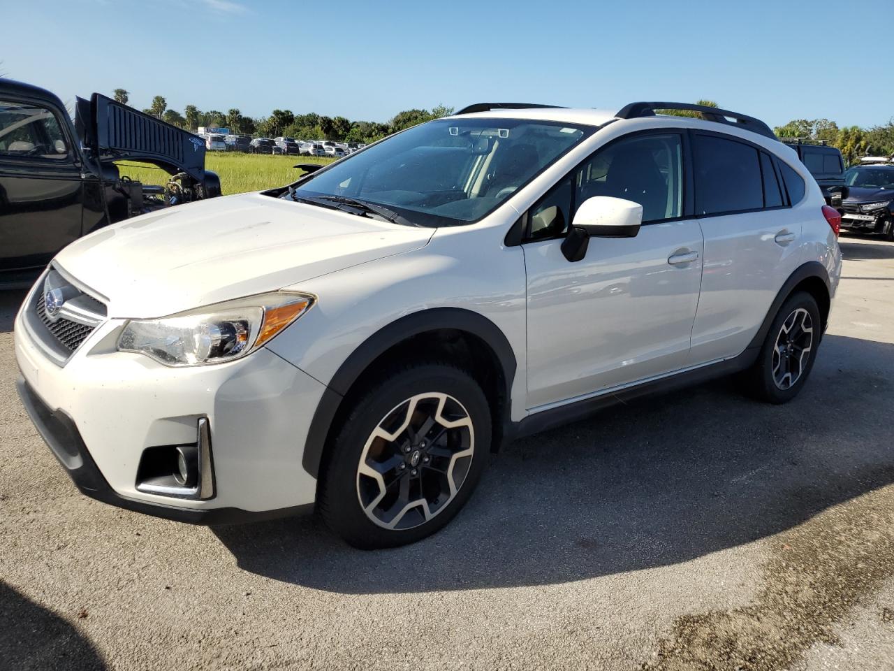 SUBARU CROSSTREK 2016