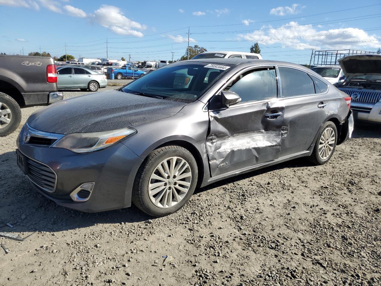 TOYOTA AVALON HYB 2015