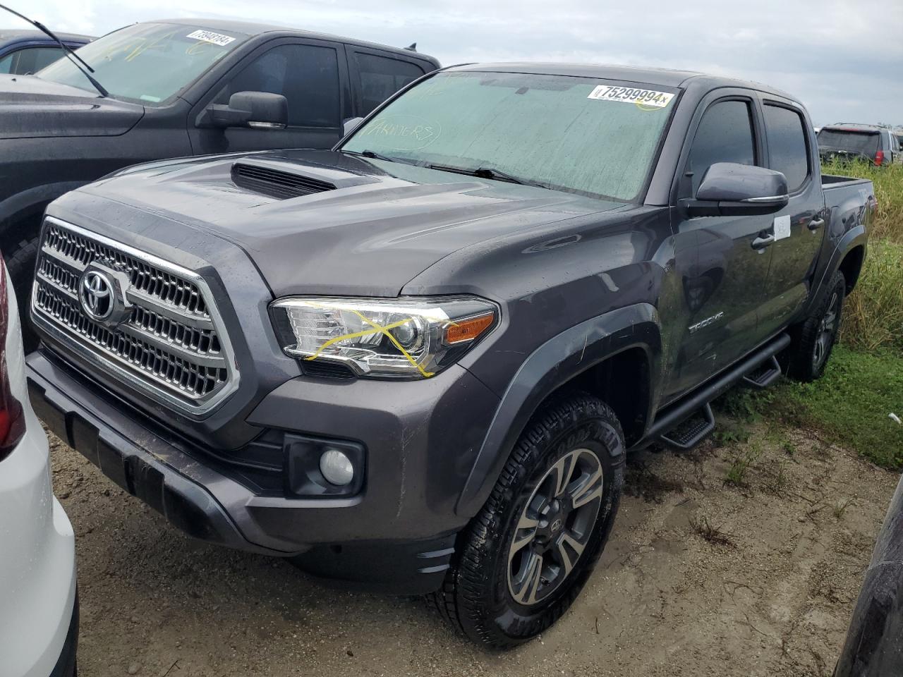 TOYOTA TACOMA DOU 2017