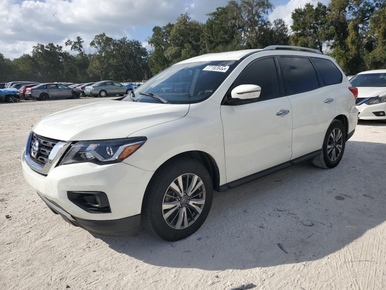 NISSAN PATHFINDER 2019