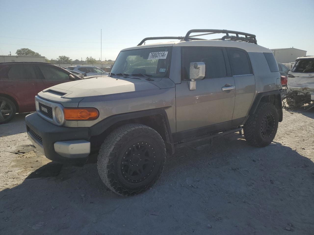 TOYOTA FJ CRUISER 2012