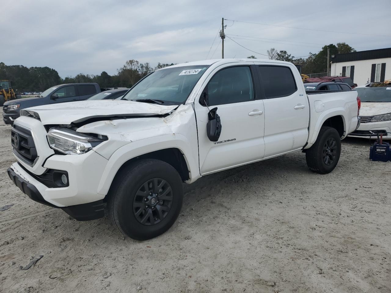 TOYOTA TACOMA DOU 2021