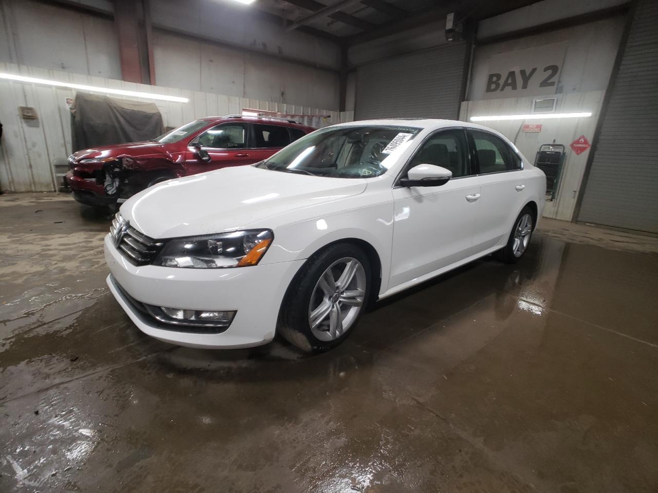 VOLKSWAGEN PASSAT SE 2012