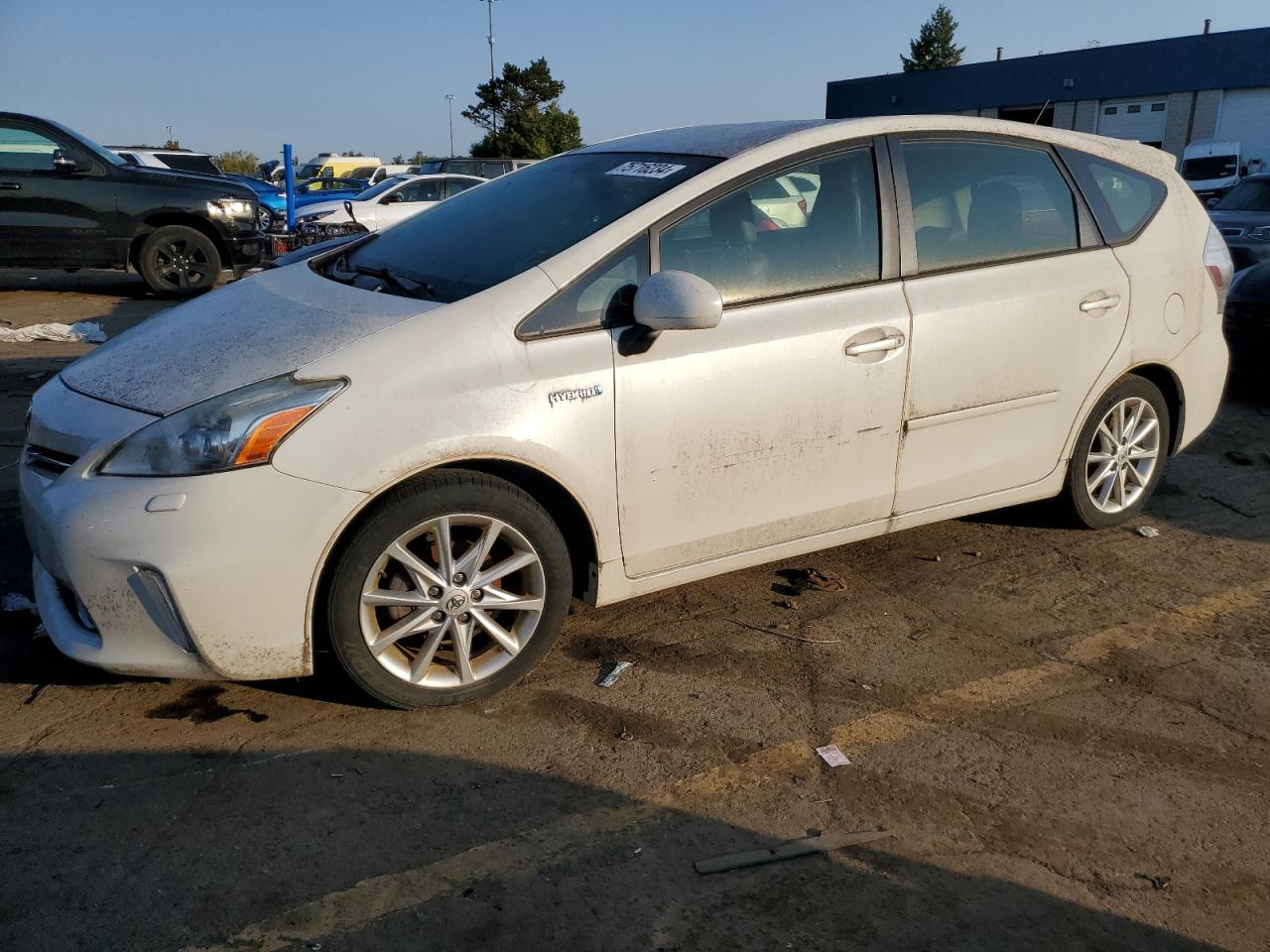 TOYOTA PRIUS V 2013