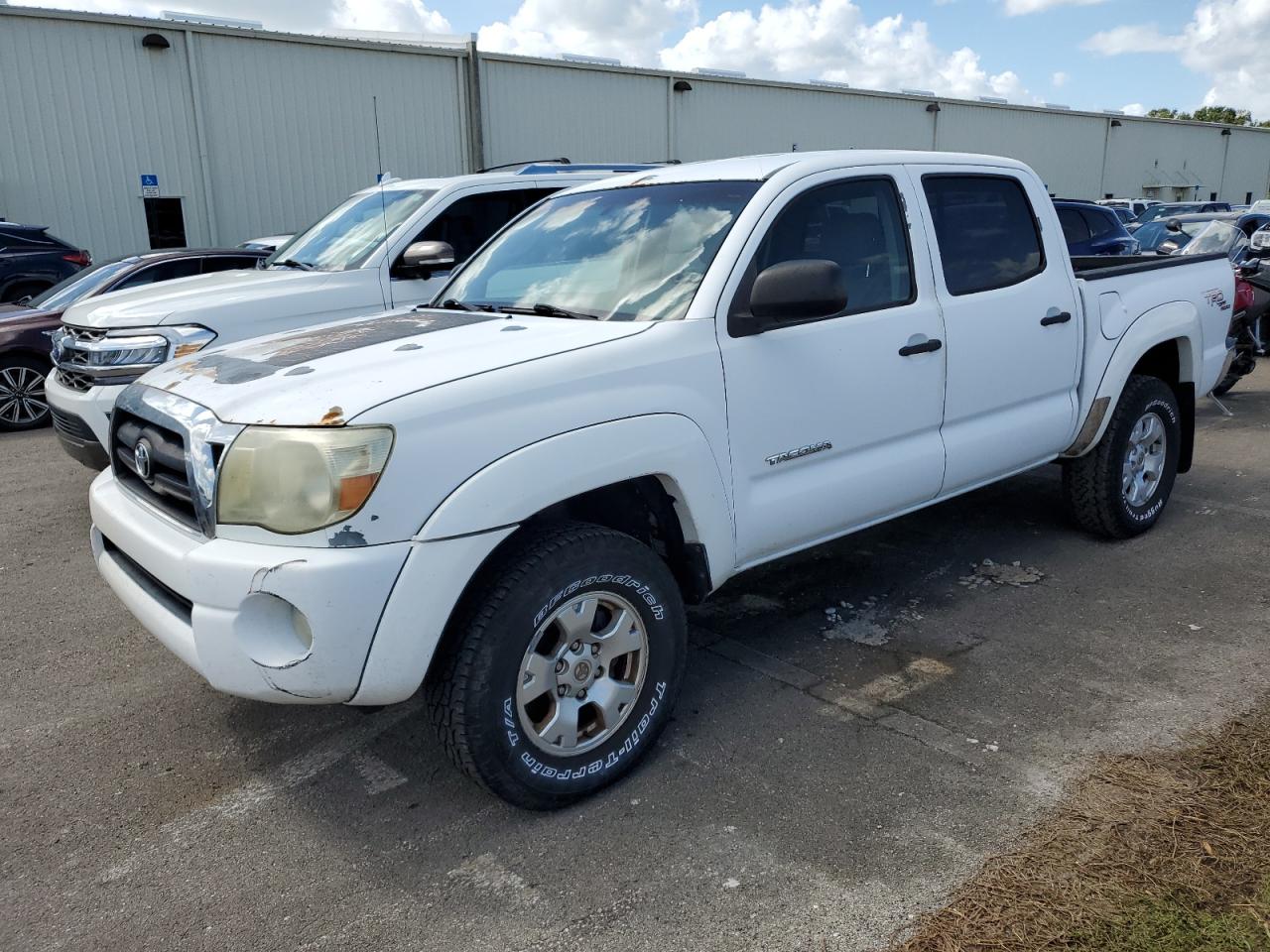 TOYOTA TACOMA DOU 2005