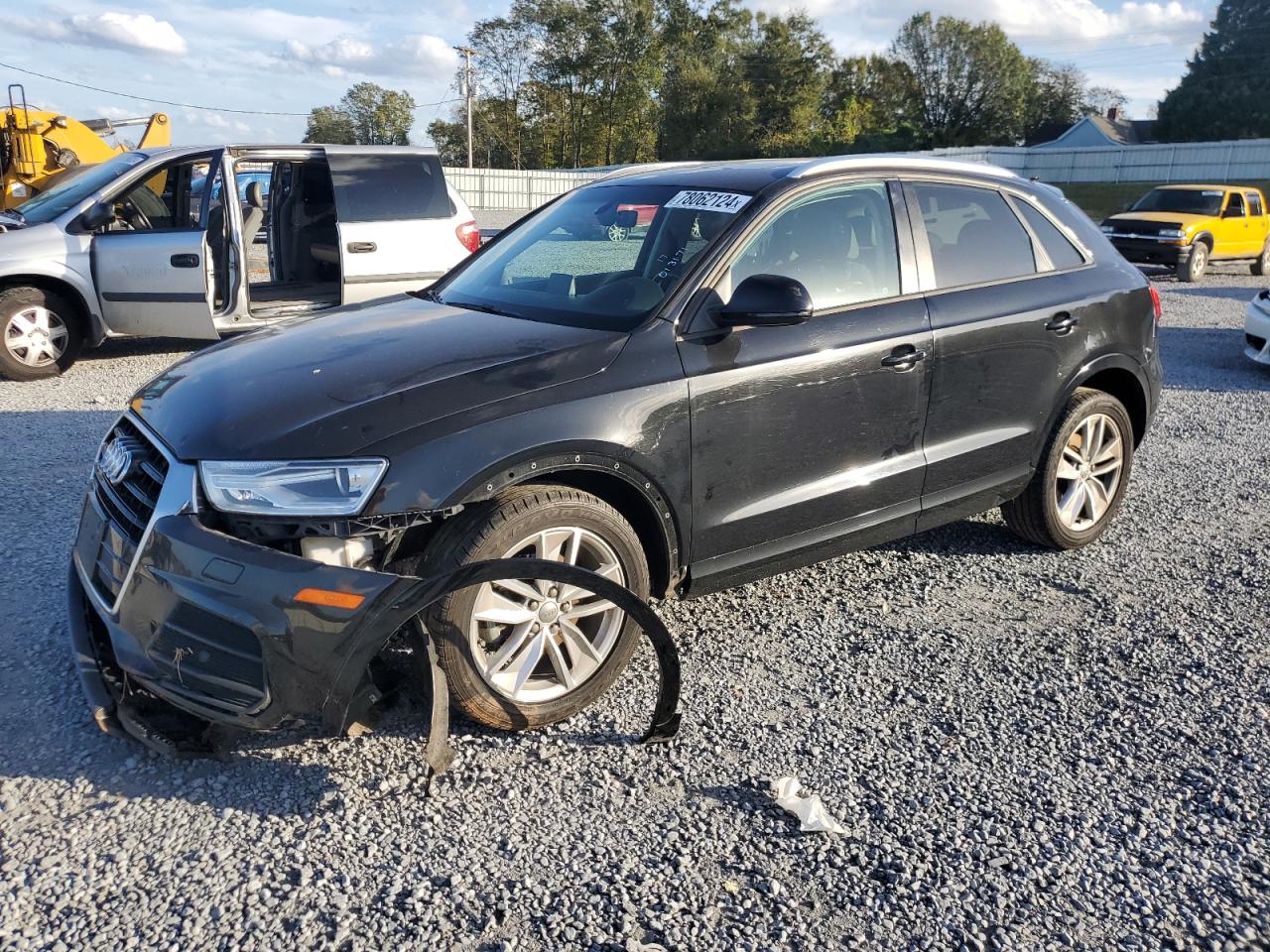 AUDI Q3 PREMIUM 2017