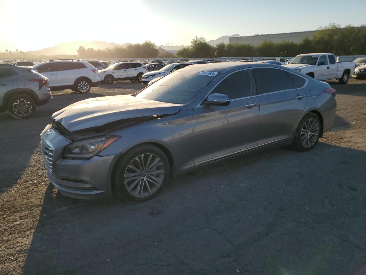 HYUNDAI GENESIS 3. 2015
