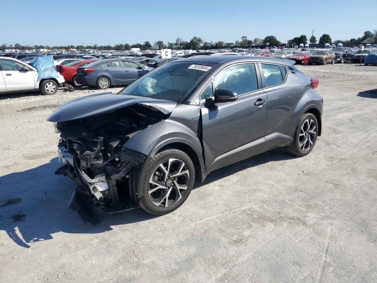 TOYOTA C-HR XLE 2018