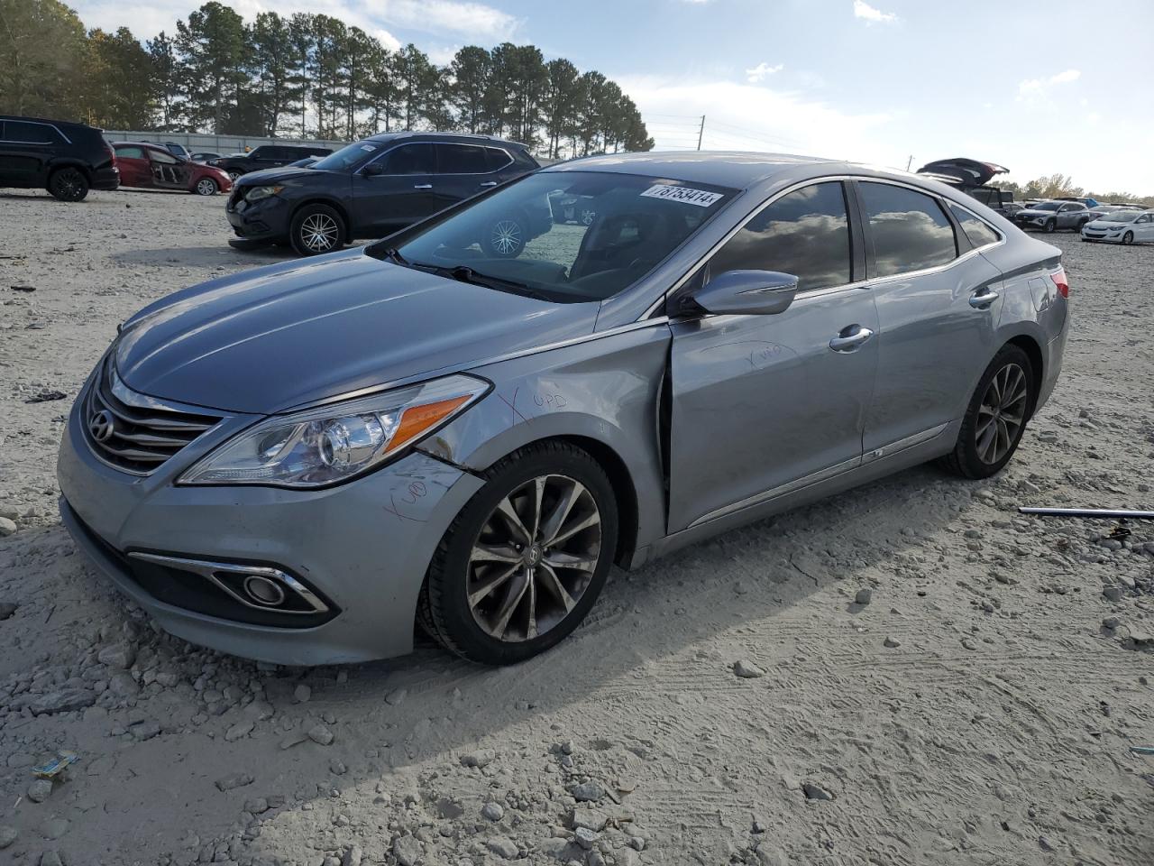 HYUNDAI AZERA 2015