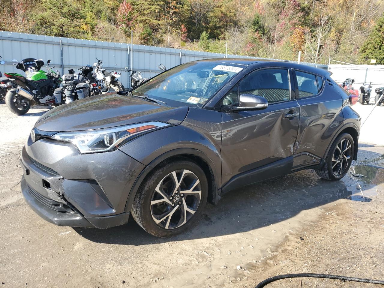 TOYOTA C-HR XLE 2018