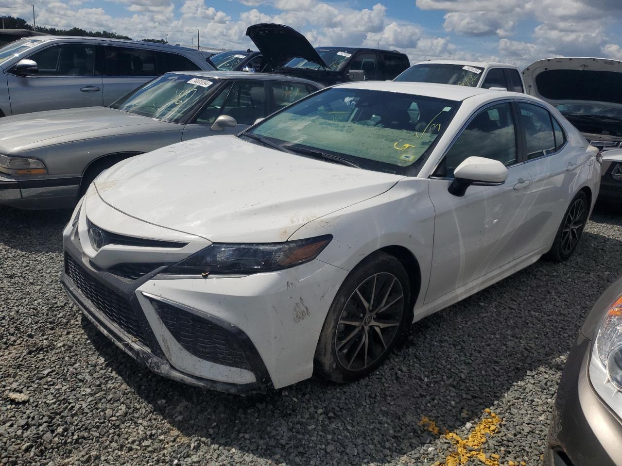 TOYOTA CAMRY SE N 2023