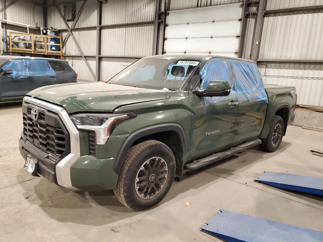 TOYOTA TUNDRA CRE 2023