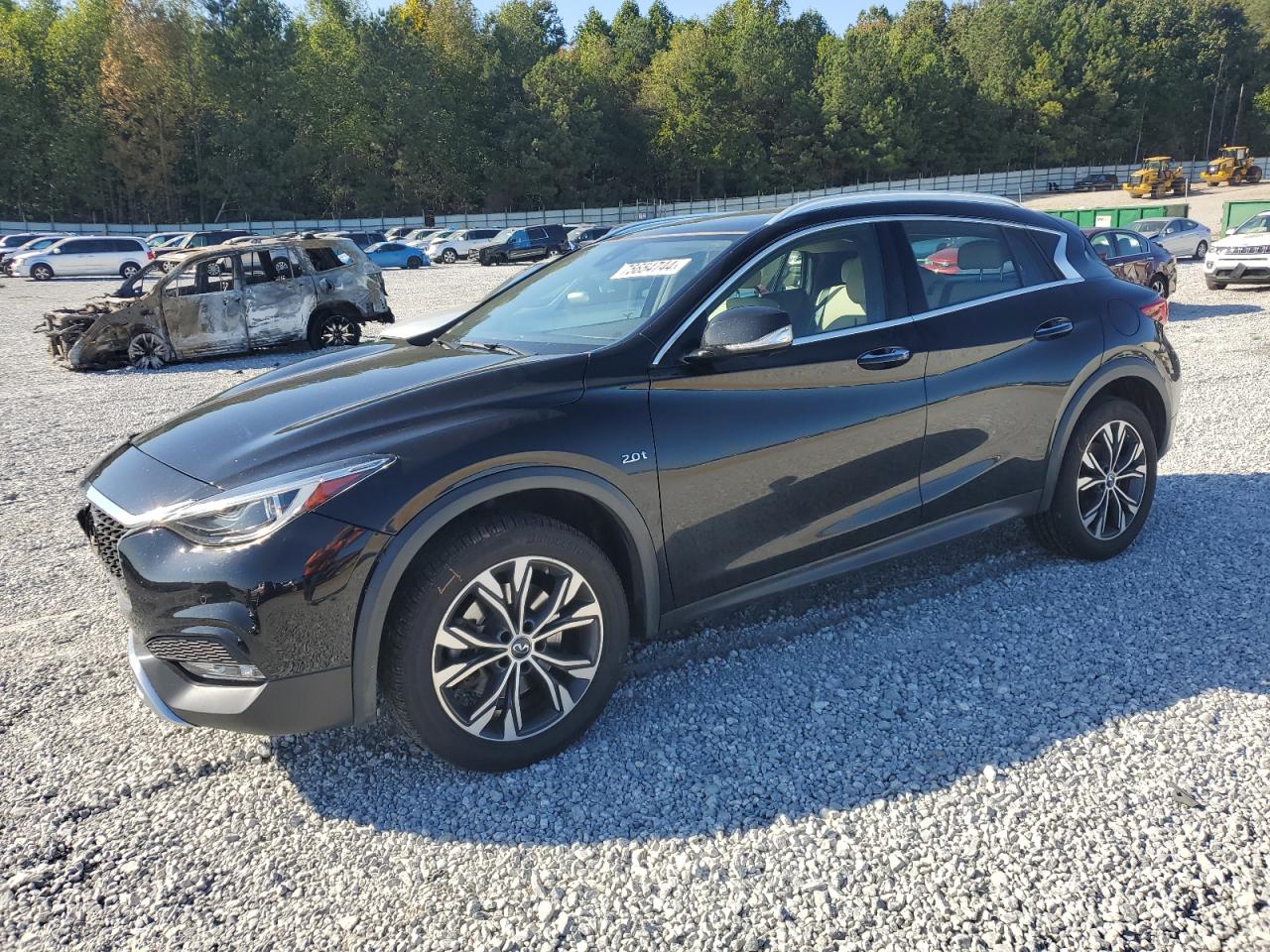 INFINITI QX30 LUXE 2019
