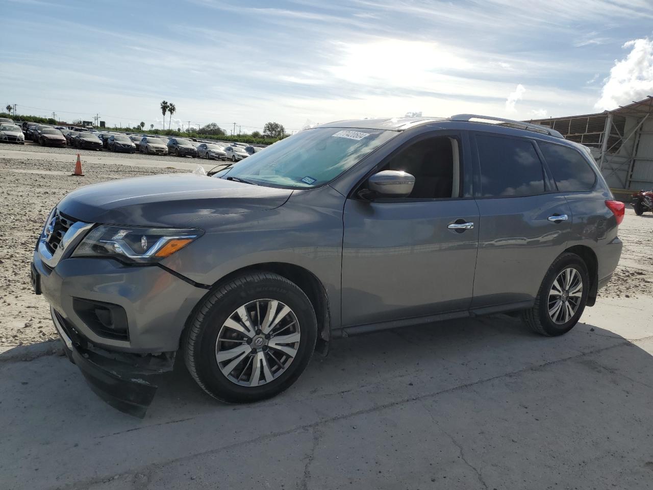 NISSAN PATHFINDER 2018