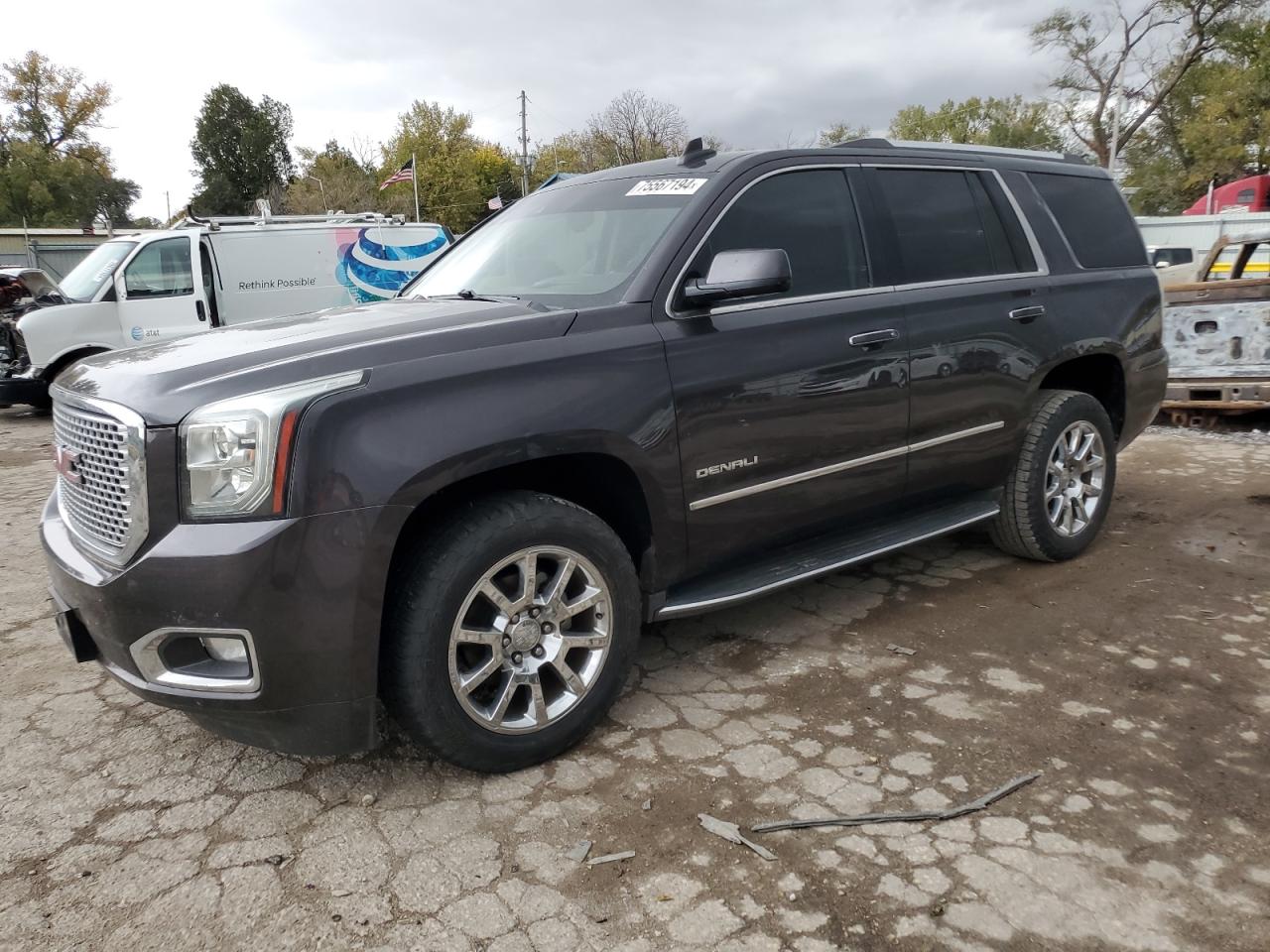 GMC YUKON DENA 2016
