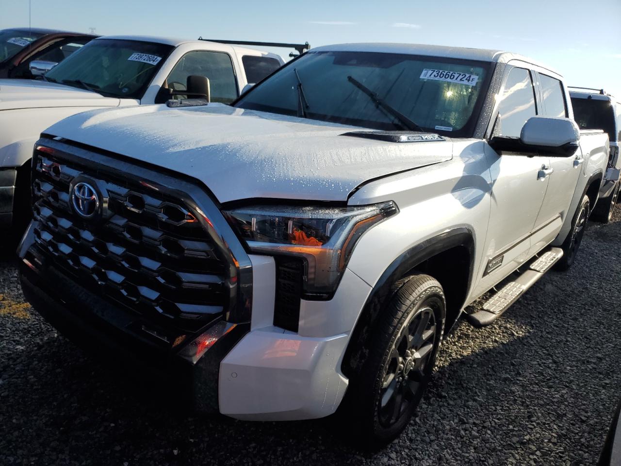 TOYOTA TUNDRA CRE 2023