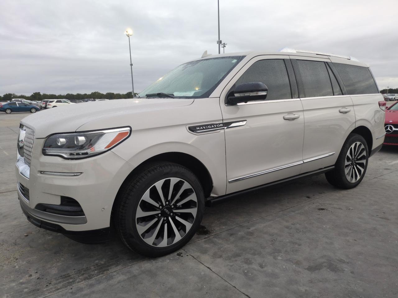 LINCOLN NAVIGATOR 2024