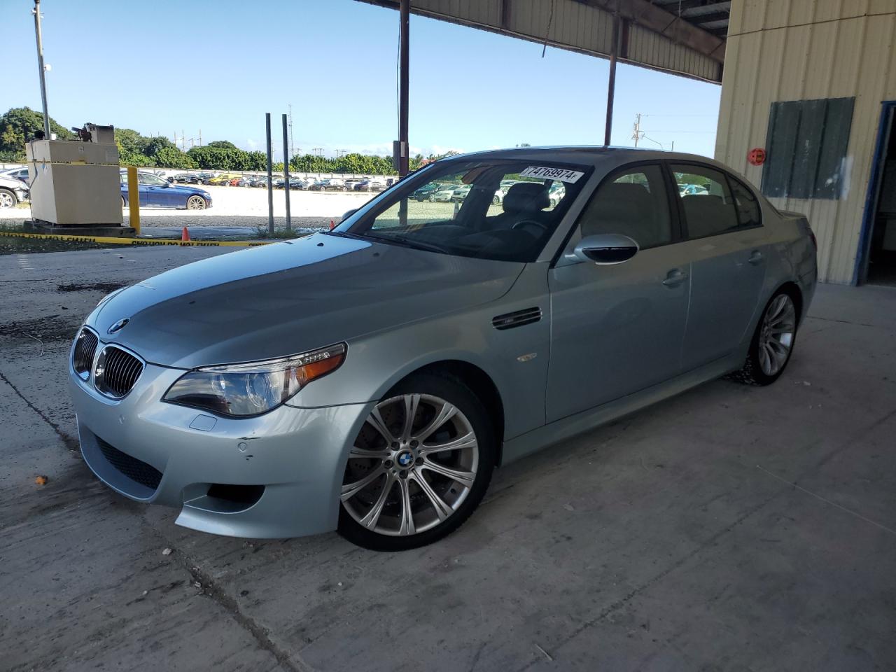 BMW M5 2006
