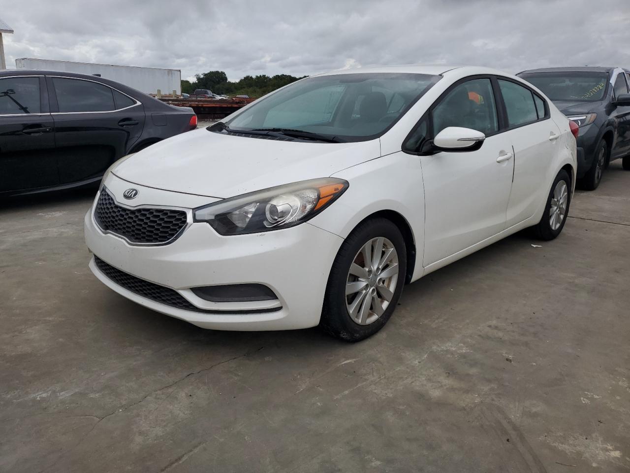 KIA FORTE LX 2015