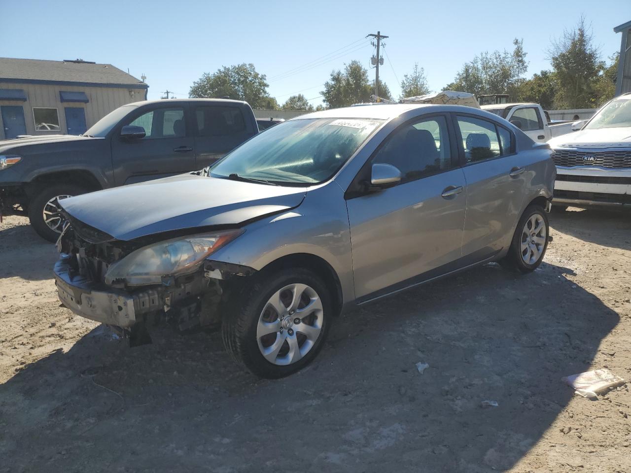 MAZDA 3 I 2013