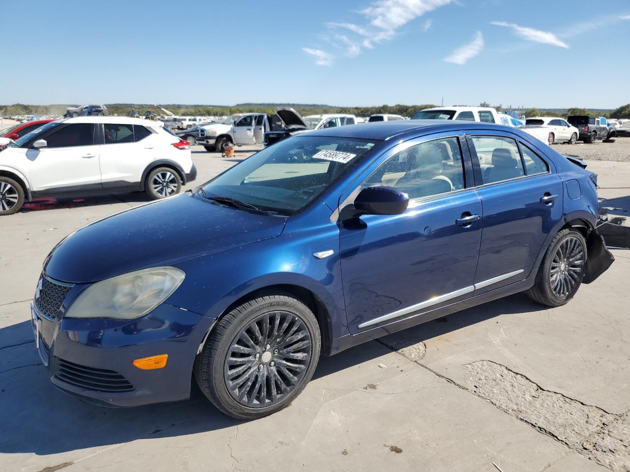 SUZUKI KIZASHI SE 2012