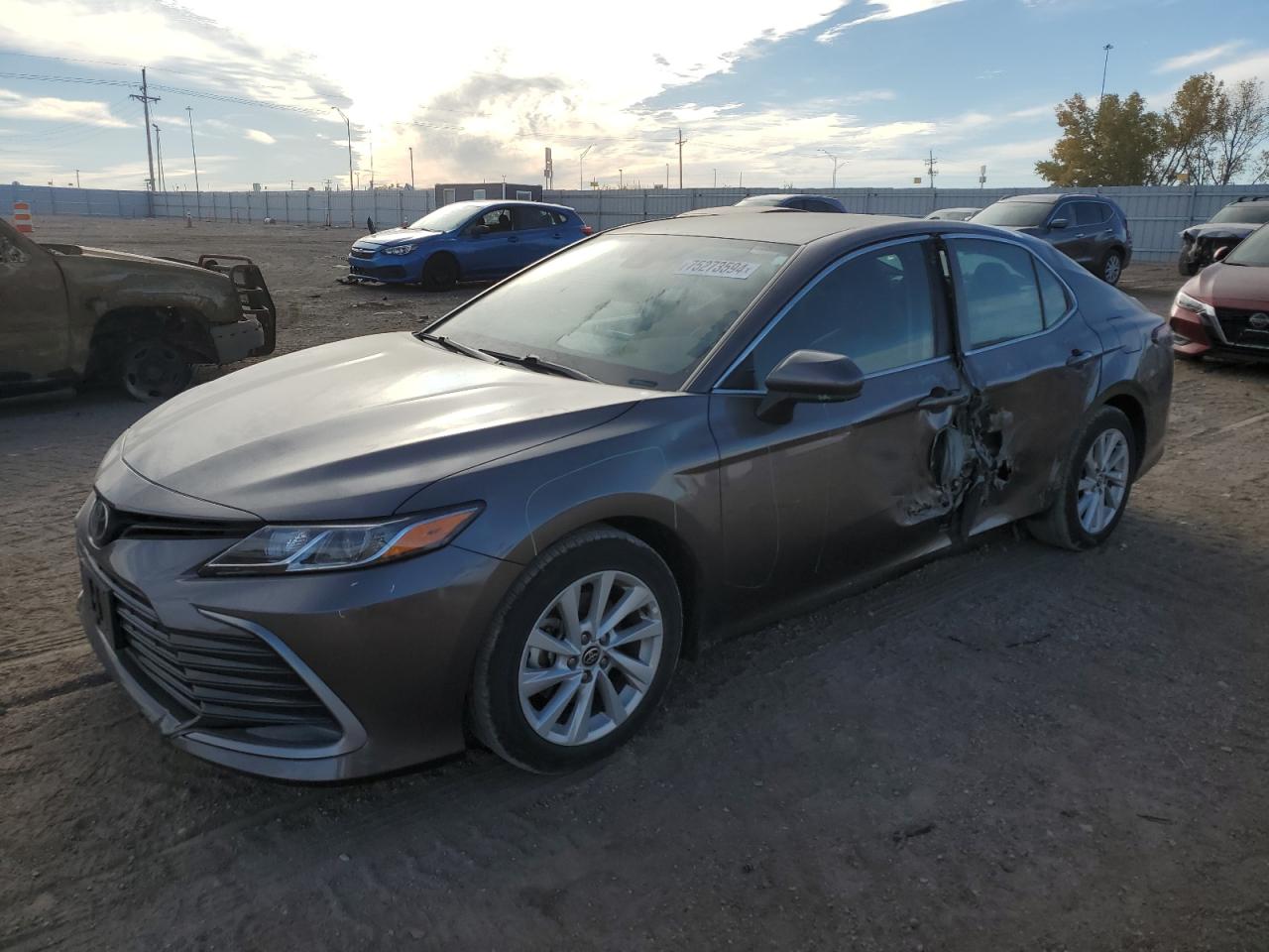 TOYOTA CAMRY LE 2022