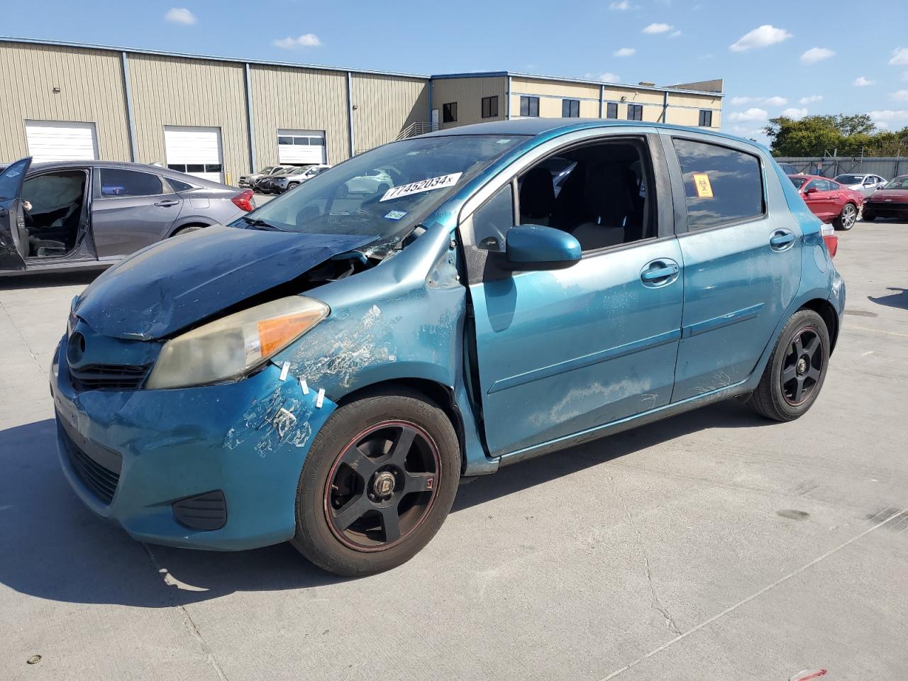 TOYOTA YARIS 2012