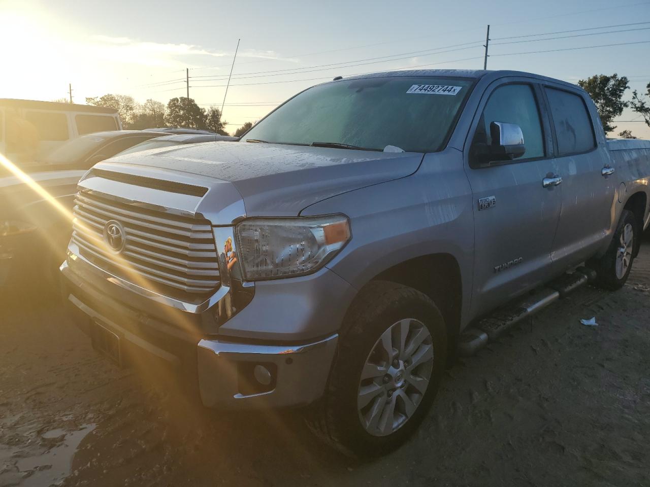 TOYOTA TUNDRA CRE 2014