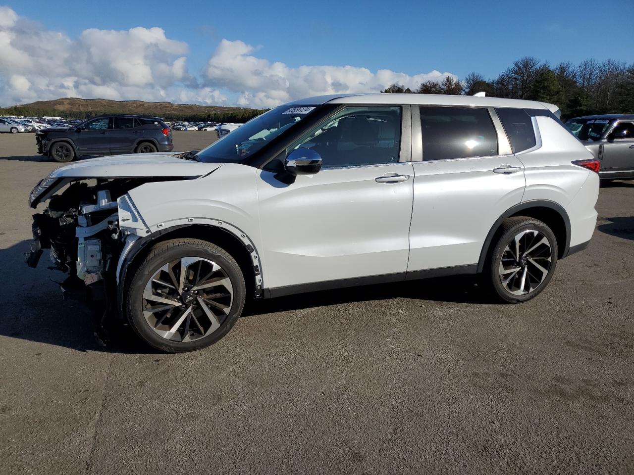 MITSUBISHI OUTLANDER 2022
