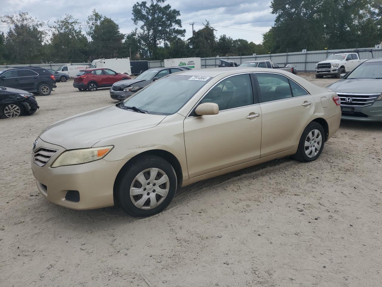 TOYOTA CAMRY BASE 2010