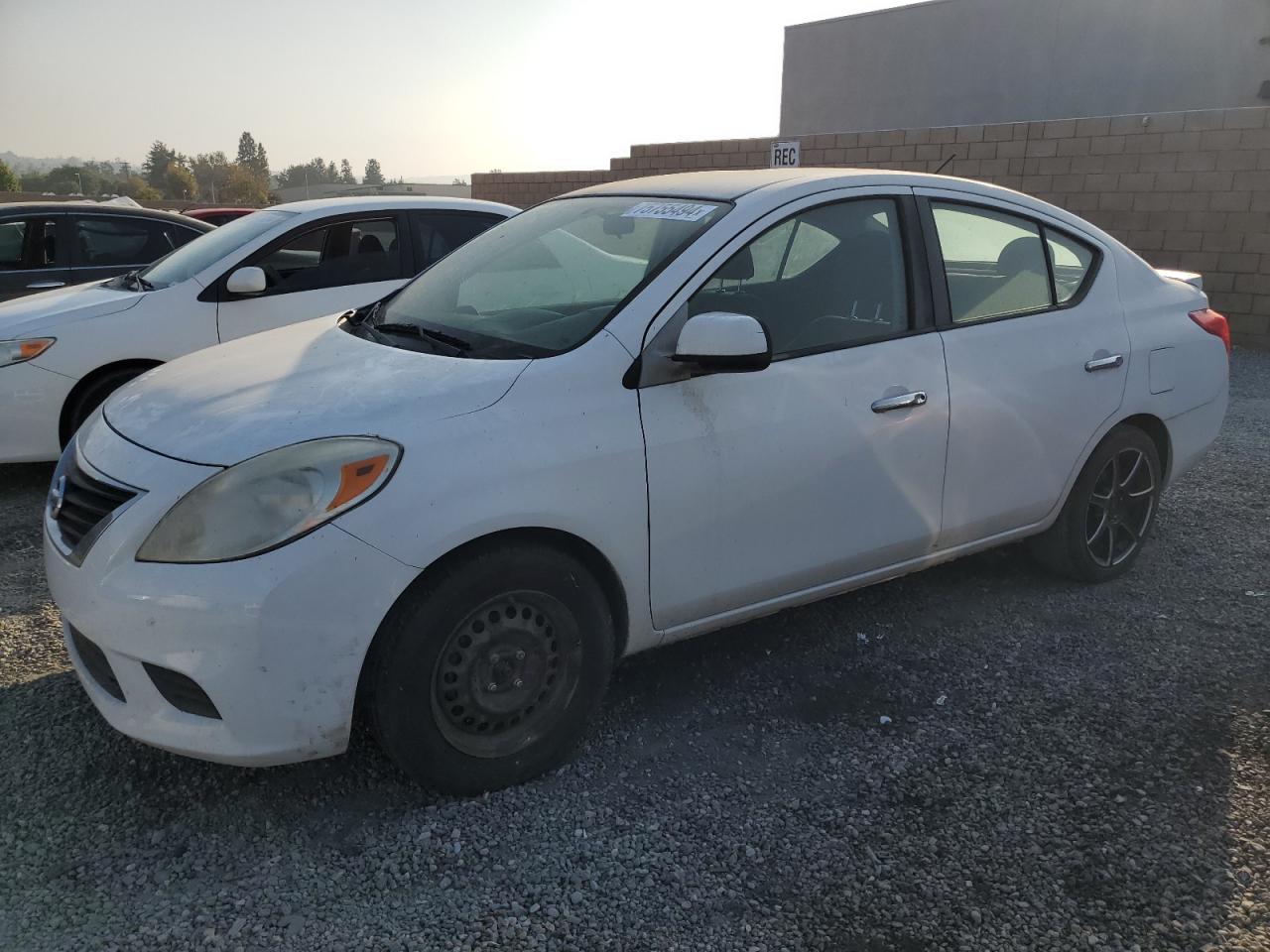 NISSAN VERSA S 2014