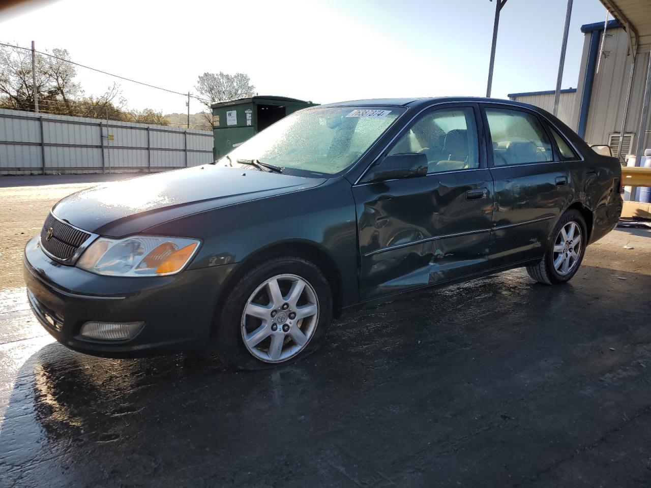 TOYOTA AVALON XL 2001
