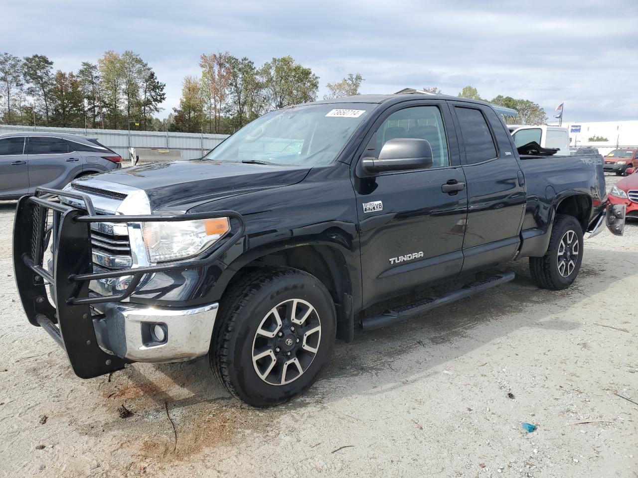 TOYOTA TUNDRA DOU 2017