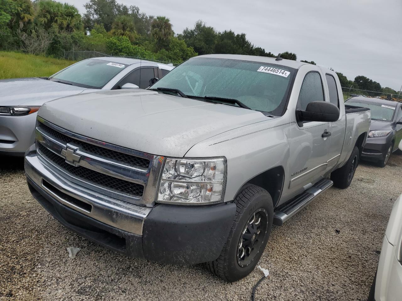 CHEVROLET SILVERADO 2011