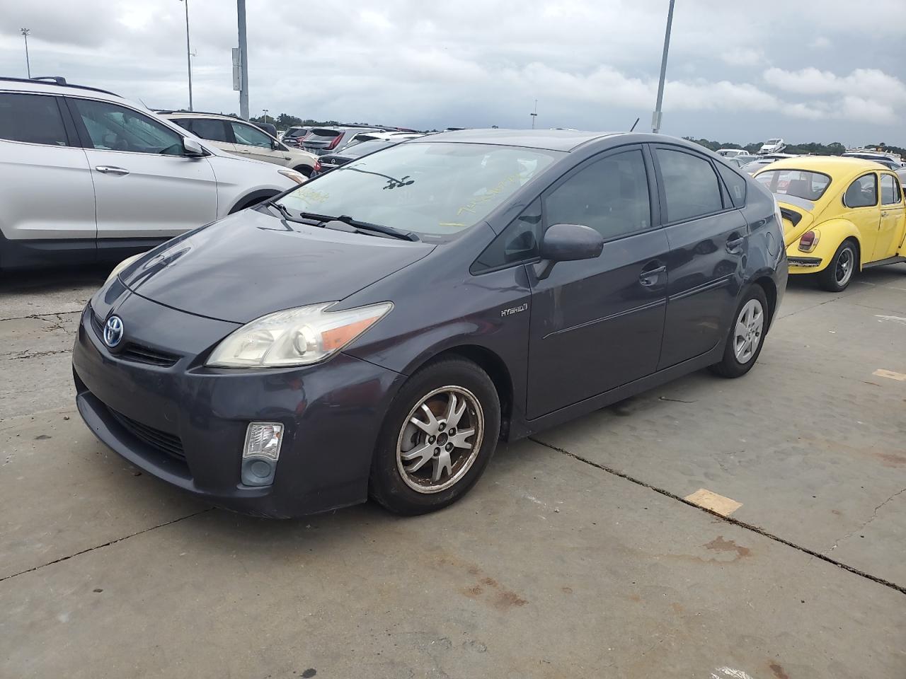 TOYOTA PRIUS 2011