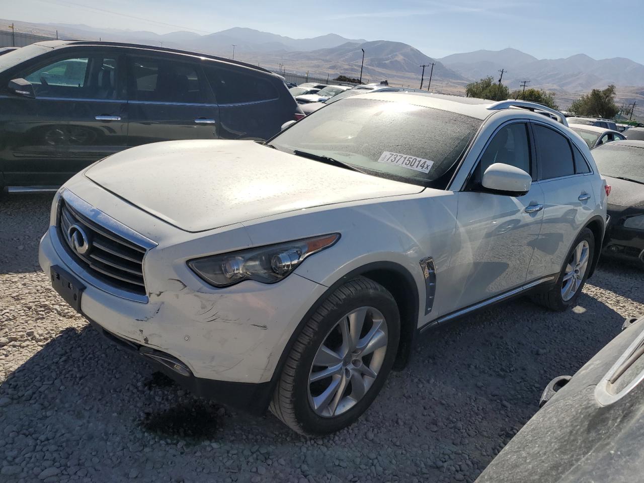 INFINITI FX35 2012
