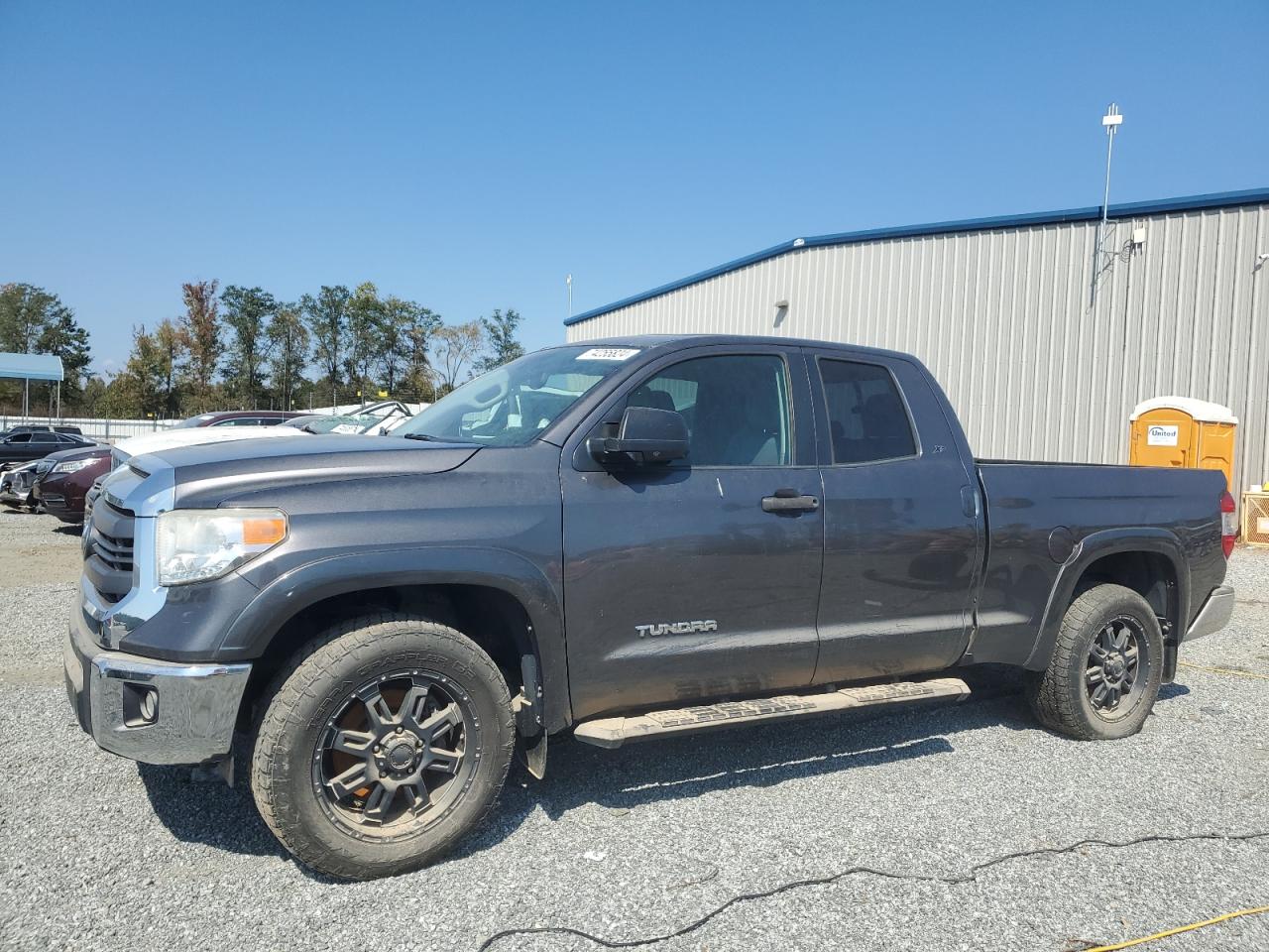 TOYOTA TUNDRA DOU 2015