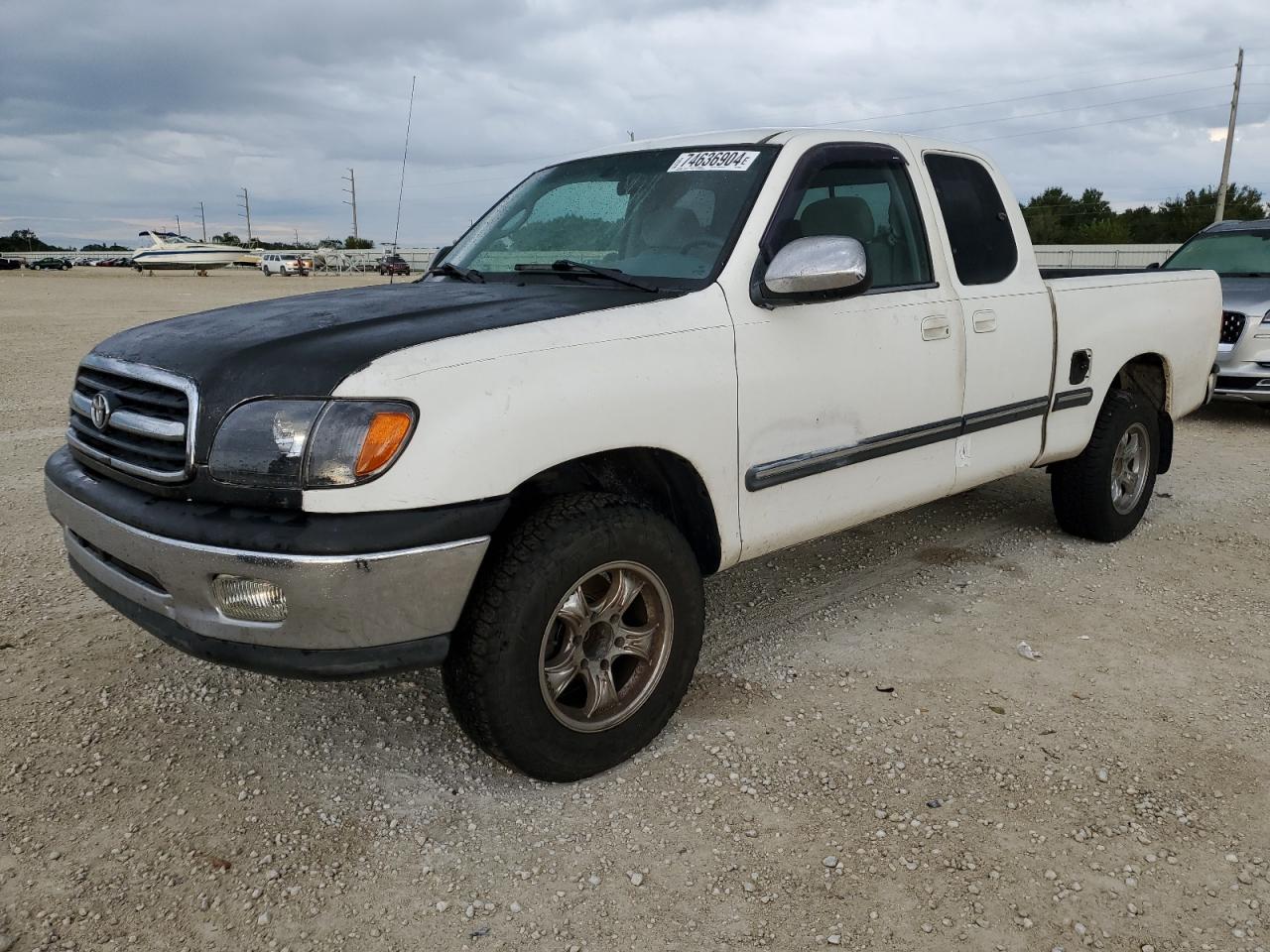 TOYOTA TUNDRA ACC 2000