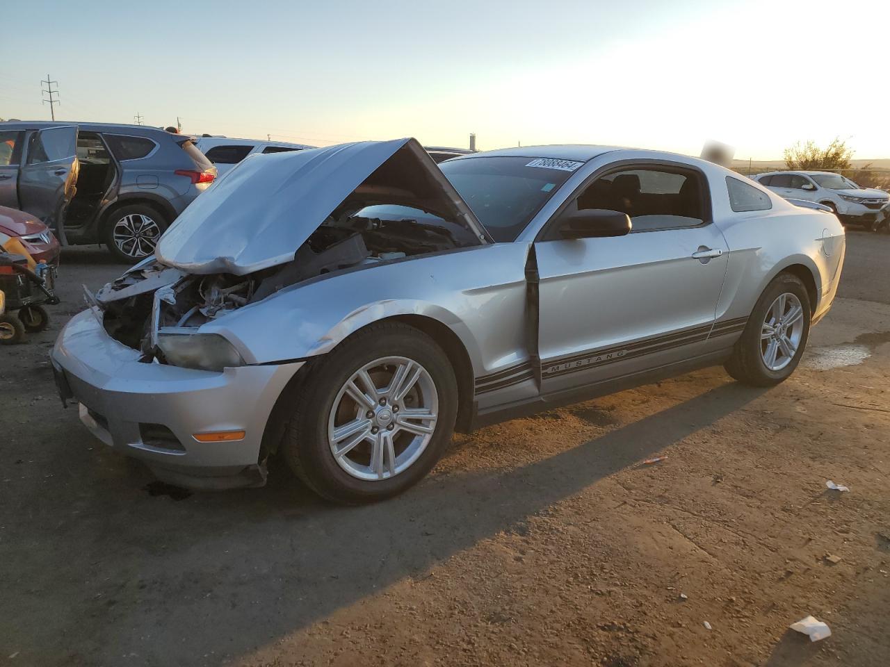 FORD MUSTANG 2011