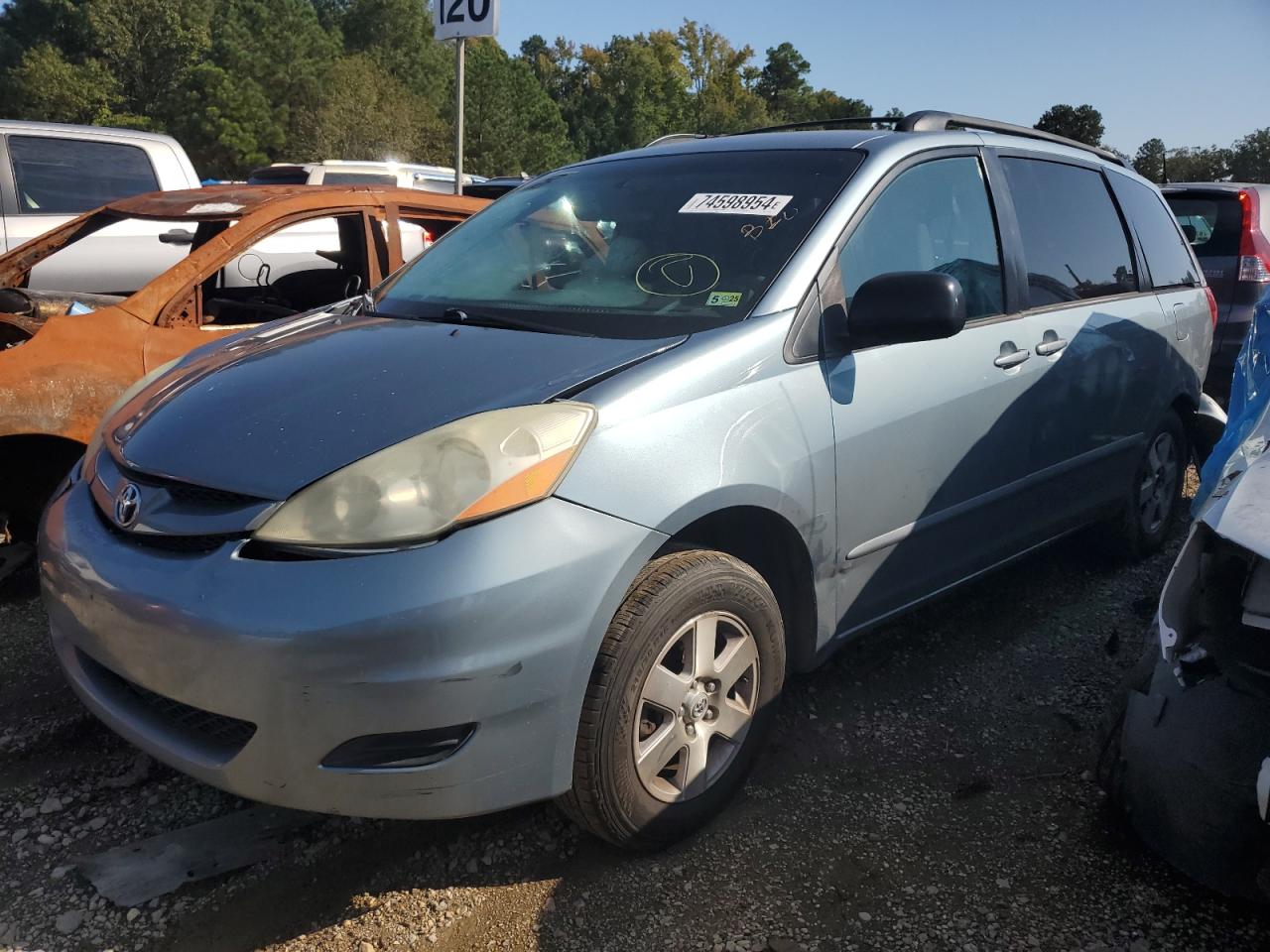 TOYOTA SIENNA CE 2006