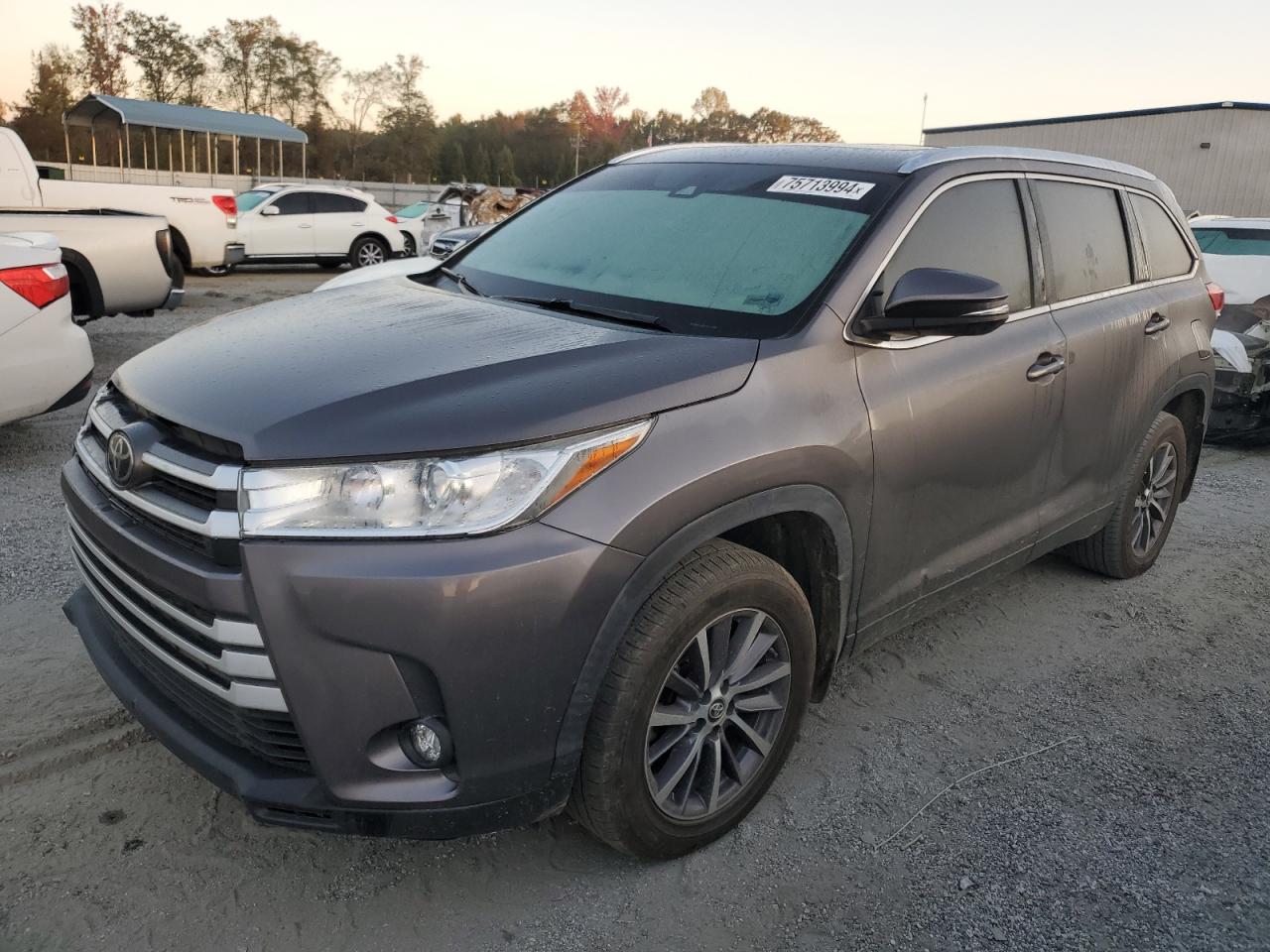 TOYOTA HIGHLANDER 2019