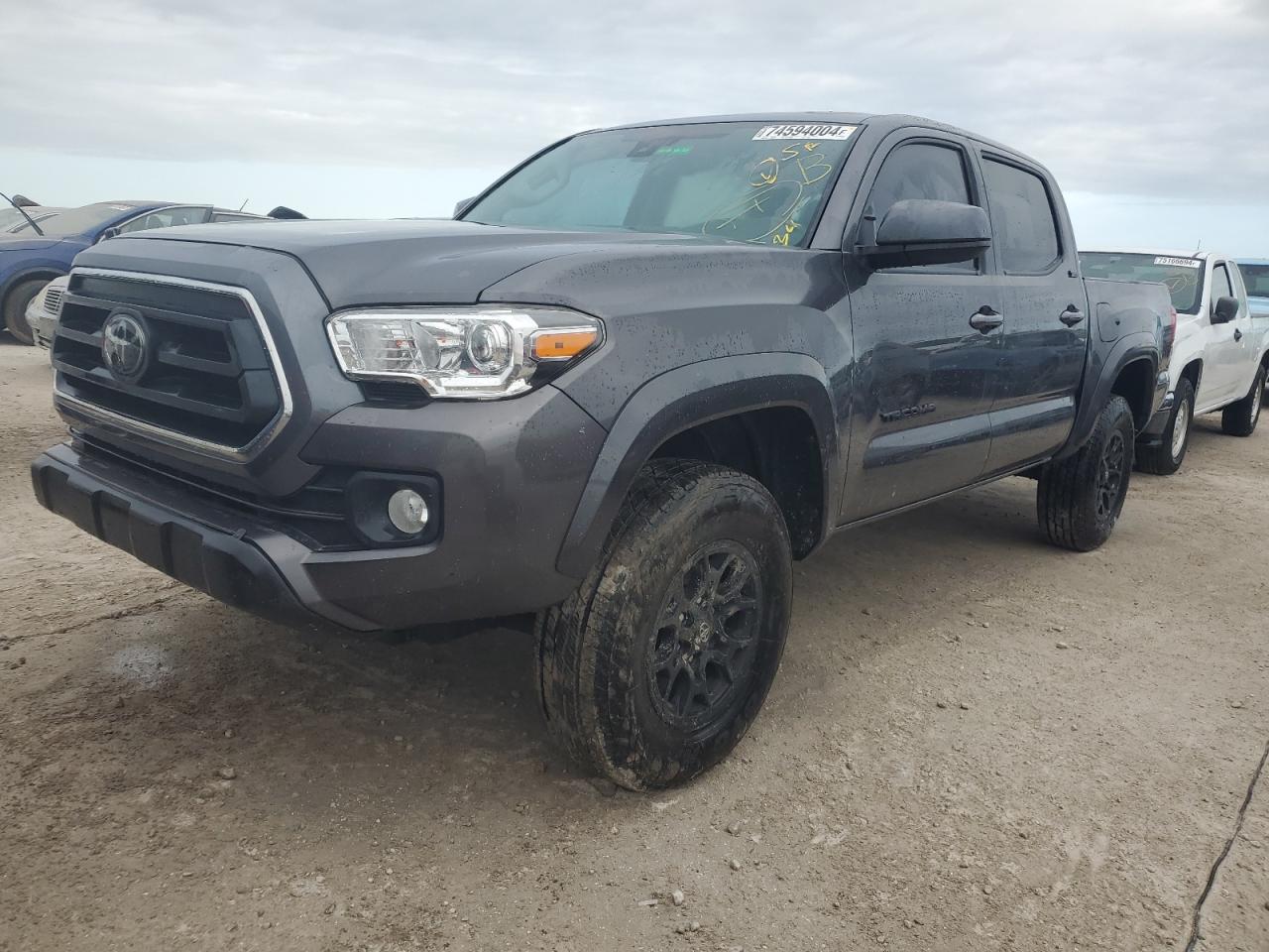 TOYOTA TACOMA DOU 2021