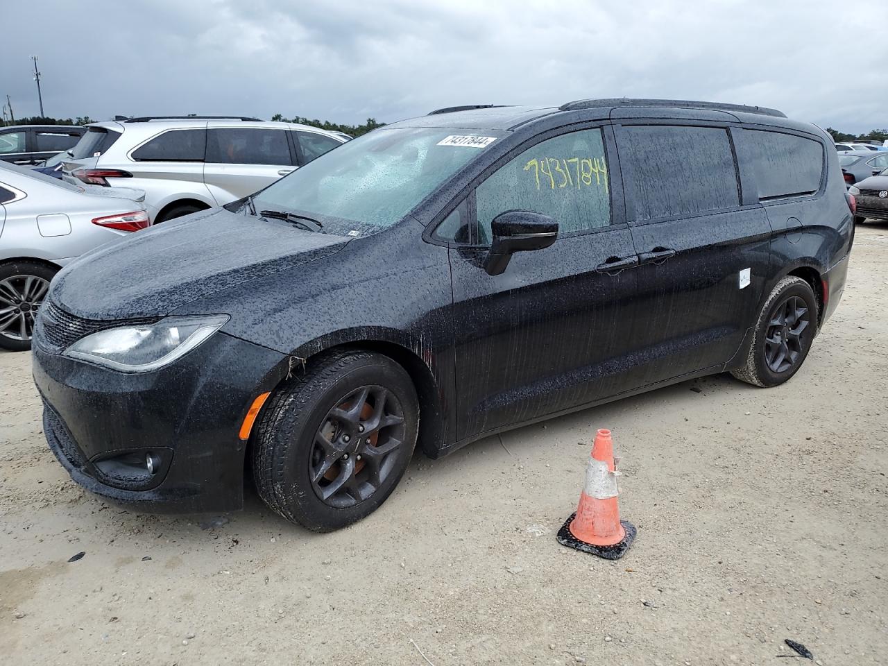 CHRYSLER PACIFICA L 2020