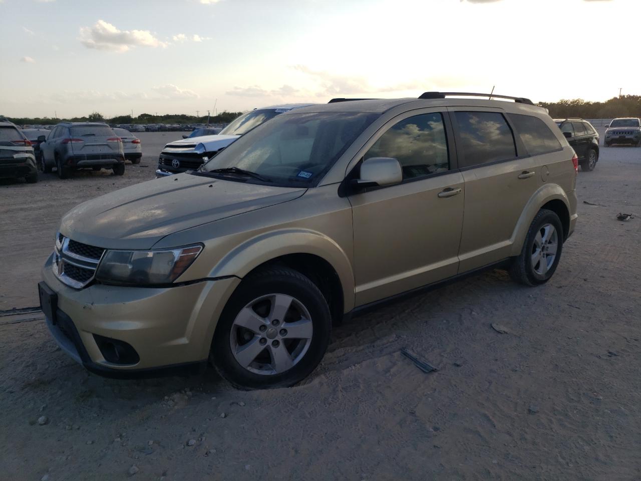 DODGE JOURNEY MA 2011