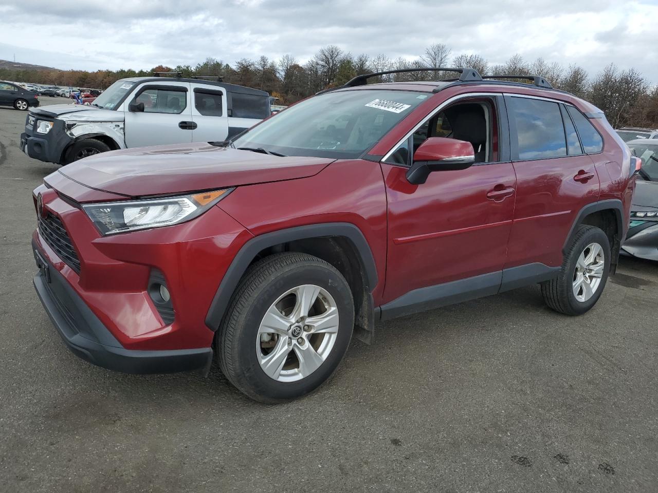 TOYOTA RAV4 XLE 2021