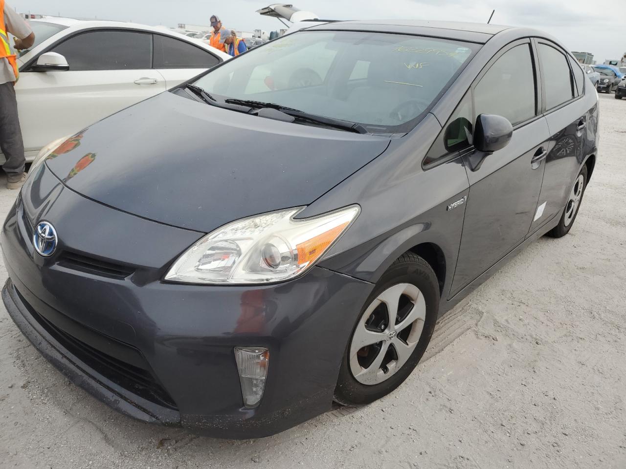 TOYOTA PRIUS 2014